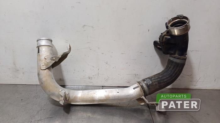 Gebrauchte Intercooler Rohr Volvo V60 II (ZW) 2.0 T6 16V Twin Engine Preis € 52,50 Margenregelung angeboten von Autoparts Pater