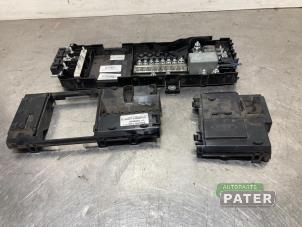 Begagnade Säkringsbox Ford Transit 2.2 TDCi 16V Pris € 63,53 Inklusive moms erbjuds av Autoparts Pater