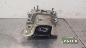 Engine mount from a Fiat Ducato (250) 3.0 D Multijet Power 2015