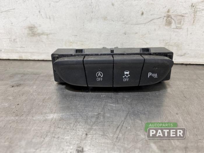 Używane Przelacznik Start/Stop Opel Astra K Sports Tourer 1.2 Turbo 12V Cena € 21,00 Procedura marży oferowane przez Autoparts Pater