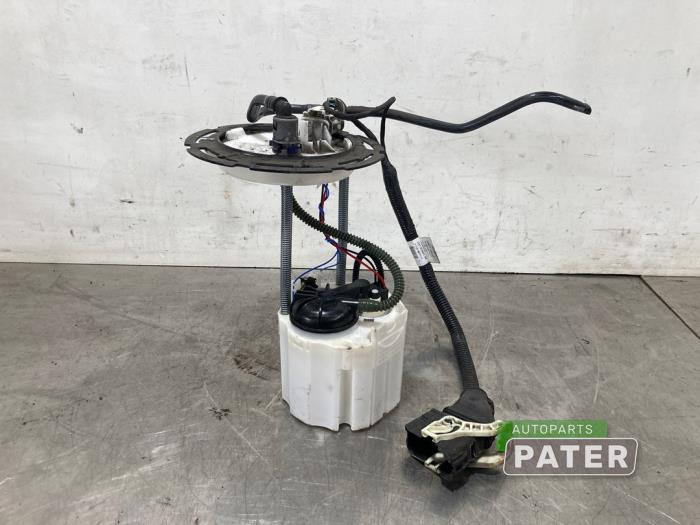 Usagé Pompe essence Opel Astra K Sports Tourer 1.2 Turbo 12V Prix € 42,00 Règlement à la marge proposé par Autoparts Pater
