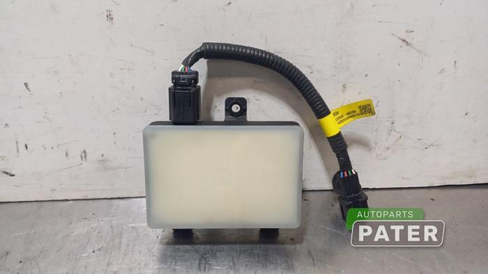 Begagnade Dödvinkelsensor Kia Niro I (DE) E-Niro 64 kWh Pris € 183,75 Marginaltabell erbjuds av Autoparts Pater