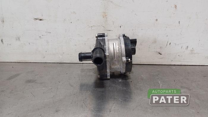 Begagnade Extra vattenpump Kia Niro I (DE) E-Niro 64 kWh Pris € 47,25 Marginaltabell erbjuds av Autoparts Pater