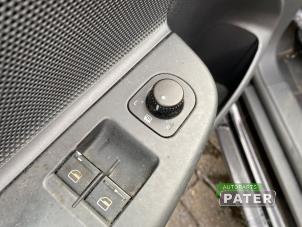 Begagnade Skärmspegel, vänster Volkswagen Golf V (1K1) 1.4 16V Pris € 42,00 Marginaltabell erbjuds av Autoparts Pater