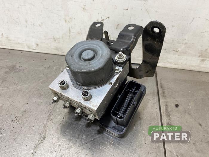 Usagé Bloc ABS Citroen C1 1.0 12V VVT-i Prix € 26,25 Règlement à la marge proposé par Autoparts Pater