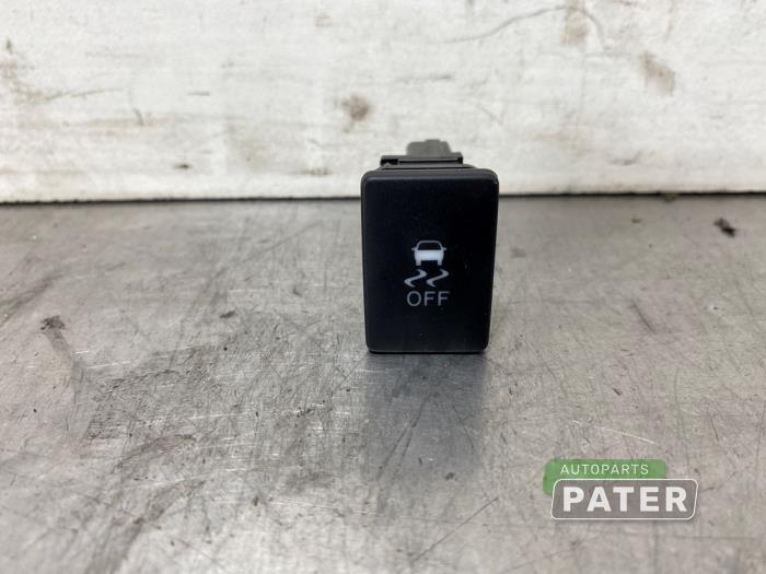 Używane Przelacznik ESP Citroen C1 1.0 12V VVT-i Cena € 10,50 Procedura marży oferowane przez Autoparts Pater