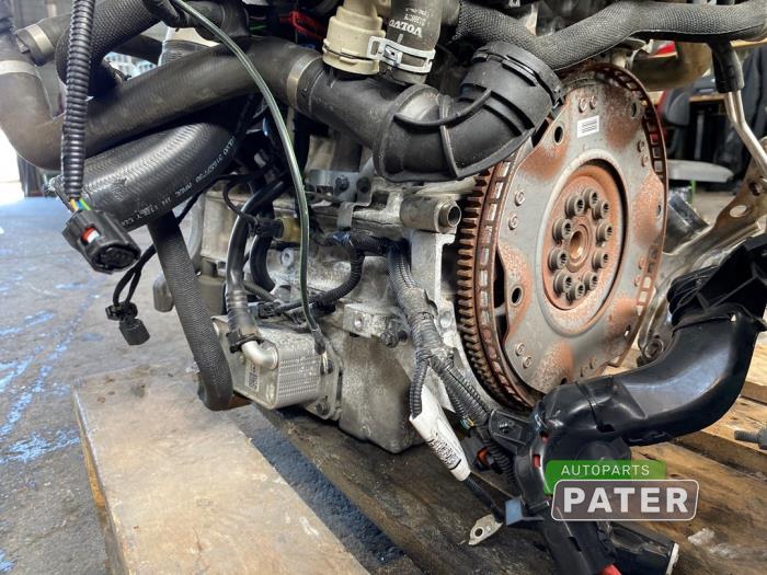 Engine from a Volvo V40 (MV) 1.5 T3 16V Geartronic 2019