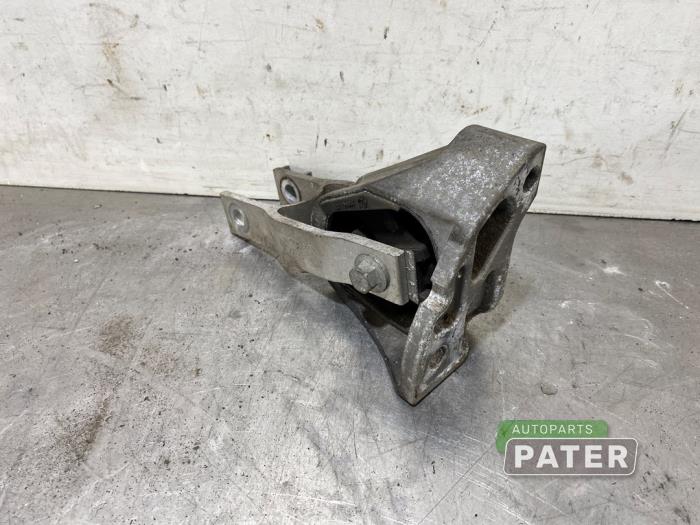 Engine mount Volvo V40 1.5 T3 16V Geartronic - 31359645 B4154T2
