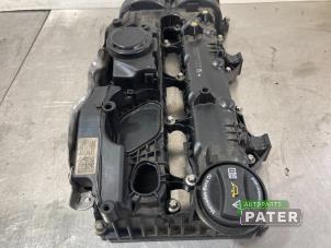 Used Rocker cover Mercedes Vito (447.6) 2.0 116 CDI 16V 4x4 Price € 78,75 Margin scheme offered by Autoparts Pater