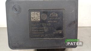 ABS Pumpe van een Volkswagen Golf VII (AUA) 1.4 TSI 16V 2014