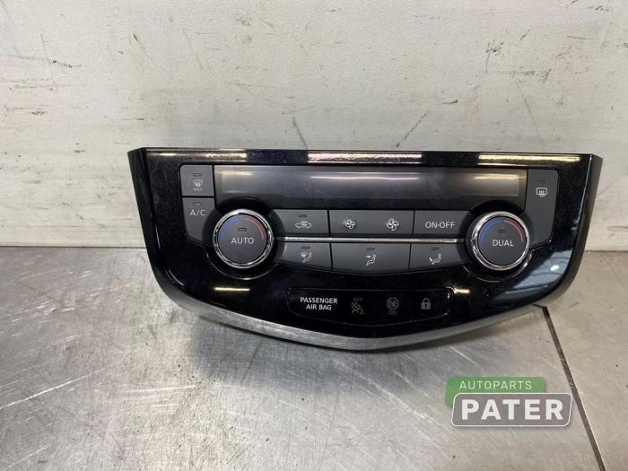 Begagnade Värmekontrollpanel Nissan Qashqai (J11) 1.2 DIG-T 16V Pris € 52,50 Marginaltabell erbjuds av Autoparts Pater