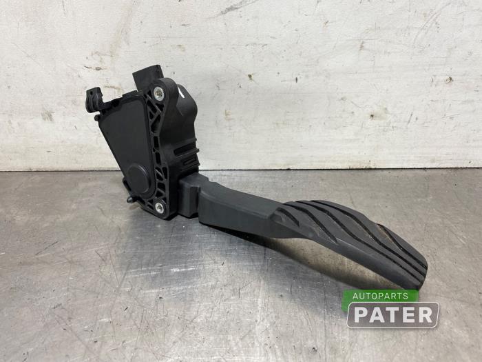 Używane Pedal gazu Renault Megane E-Tech (RCB) 60 kWh Cena € 31,50 Procedura marży oferowane przez Autoparts Pater