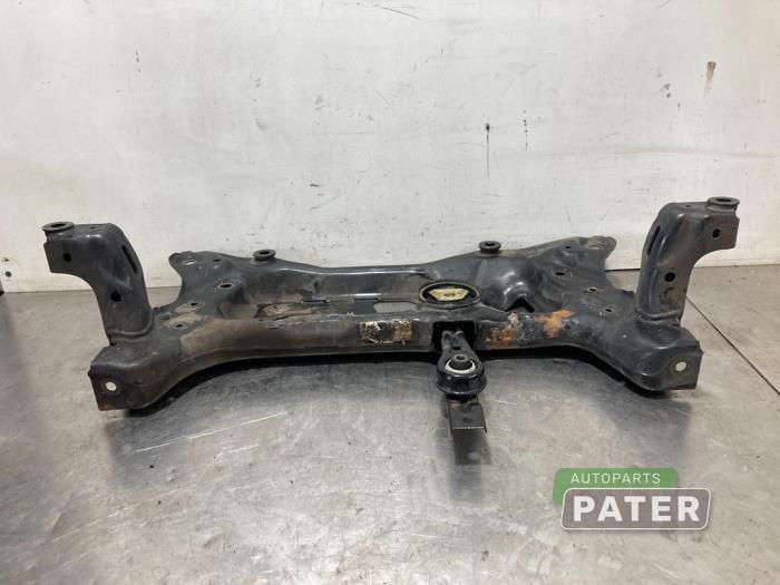 Usados Subchasis Seat Ateca (5FPX) 1.4 TSI 16V Precio € 78,75 Norma de margen ofrecido por Autoparts Pater