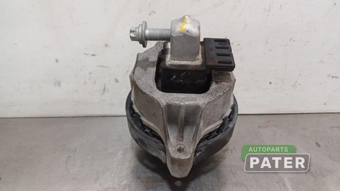 Used Engine mount BMW 5 serie (G30) 523d Mild Hybrid Price € 26,25 Margin scheme offered by Autoparts Pater