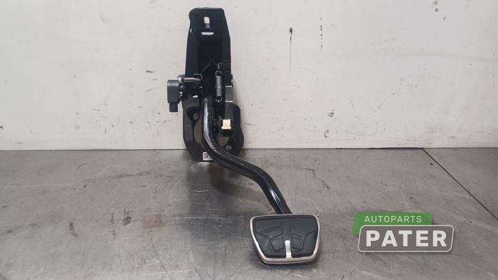 Używane Pedal hamulca BMW 5 serie (G30) 523d Mild Hybrid Cena € 31,50 Procedura marży oferowane przez Autoparts Pater