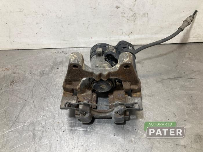 Gebrauchte Bremszange rechts hinten Skoda Superb Combi (3V5) 1.5 TSI Evo 16V Preis € 52,50 Margenregelung angeboten von Autoparts Pater