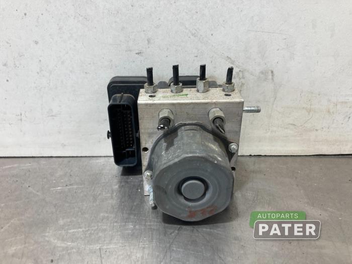 Usagé Pompe ABS Nissan Qashqai (J11) 1.2 DIG-T 16V Prix € 63,00 Règlement à la marge proposé par Autoparts Pater