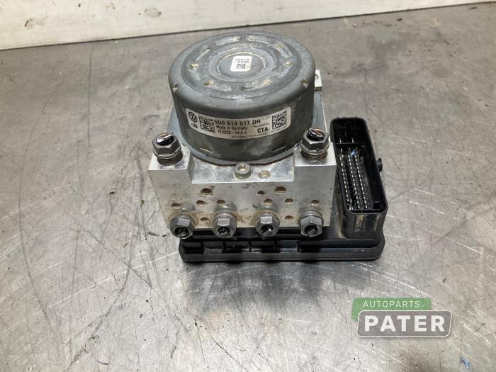 Używane Pompa ABS Skoda Superb Combi (3V5) 1.5 TSI Evo 16V Cena € 157,50 Procedura marży oferowane przez Autoparts Pater