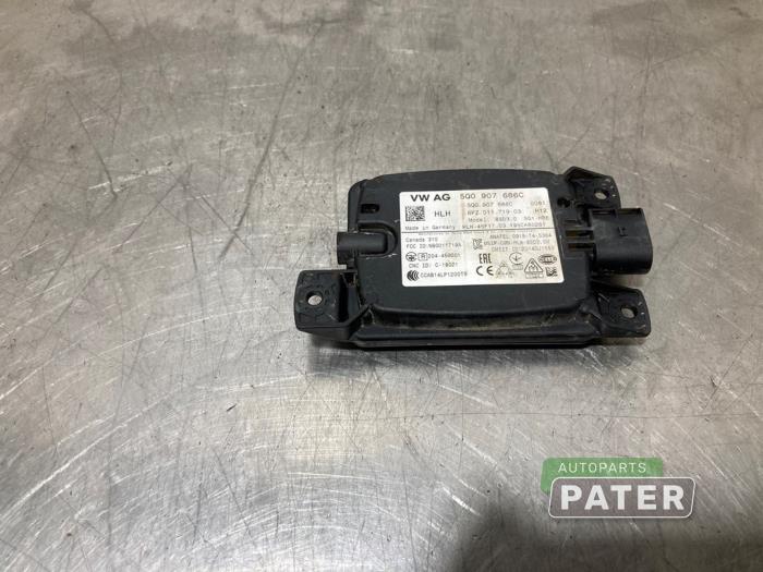Begagnade Dödvinkelsensor Skoda Superb Combi (3V5) 1.5 TSI Evo 16V Pris € 94,50 Marginaltabell erbjuds av Autoparts Pater
