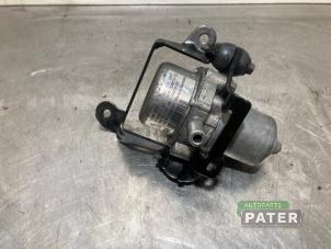 Usagé Pompe à vide assistant de freinage Volkswagen Polo VI (AW1) 1.0 TSI 12V Prix € 21,00 Règlement à la marge proposé par Autoparts Pater