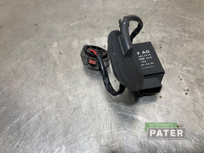 Używane Modul paliwowy ADM Volkswagen Polo VI (AW1) 1.0 TSI 12V Cena € 21,00 Procedura marży oferowane przez Autoparts Pater