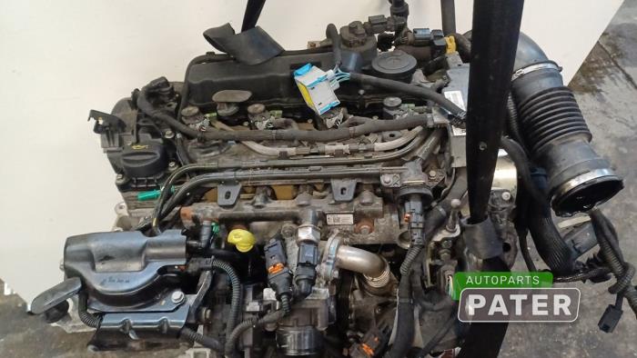Engine from a Opel Vivaro 2.0 CDTI 122 2020