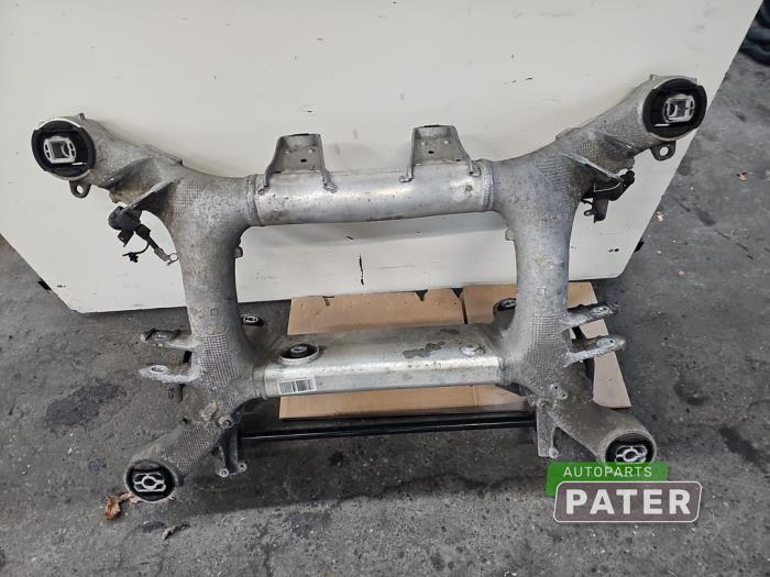 Begagnade Underram BMW 5 serie Touring (G31) 523d 2.0 TwinPower Turbo 16V Pris € 157,50 Marginaltabell erbjuds av Autoparts Pater
