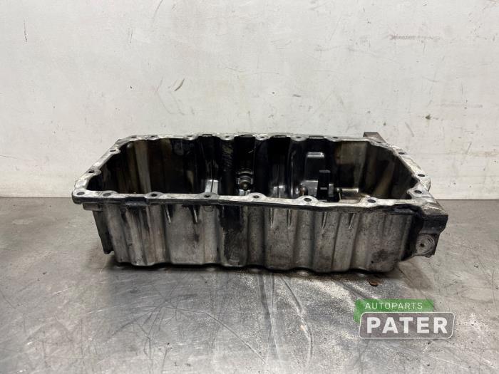 Usagé Couvercle carter Seat Leon (1P1) 2.0 TDI 16V FR Prix € 42,00 Règlement à la marge proposé par Autoparts Pater