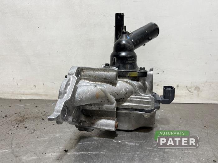 Usagé Pompe à eau Toyota C-HR (X1,X5) 2.0 16V Hybrid Prix € 105,00 Règlement à la marge proposé par Autoparts Pater