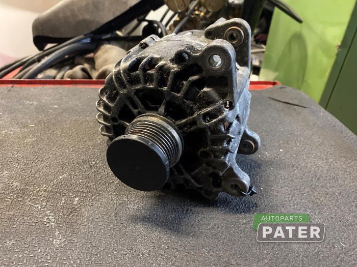 Usagé Dynamo Skoda Octavia Combi (1Z5) 1.2 TSI Prix € 31,76 Prix TTC proposé par Autoparts Pater