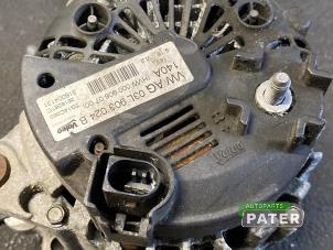 Dynamo van een Skoda Octavia Combi (1Z5) 1.2 TSI 2011