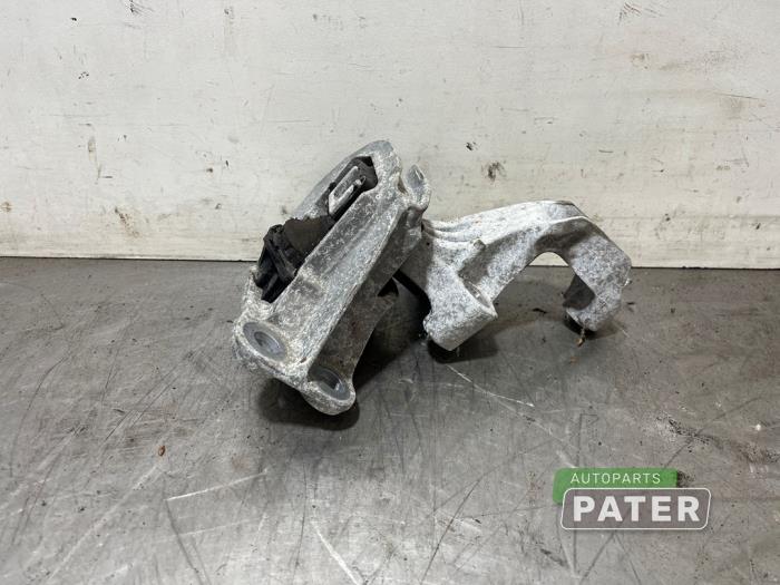 Used Engine mount Nissan Micra (K14) 1.5 dCi Price € 26,25 Margin scheme offered by Autoparts Pater