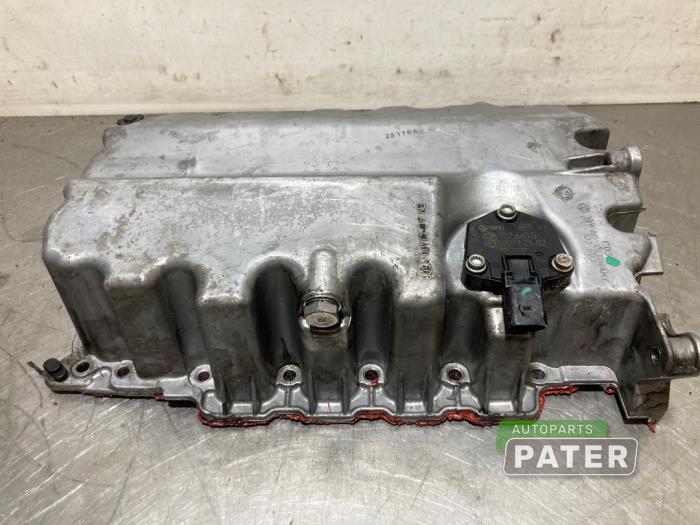 Usagé Couvercle carter Volkswagen Golf VII (AUA) 2.0 TDI 16V Prix € 52,50 Règlement à la marge proposé par Autoparts Pater