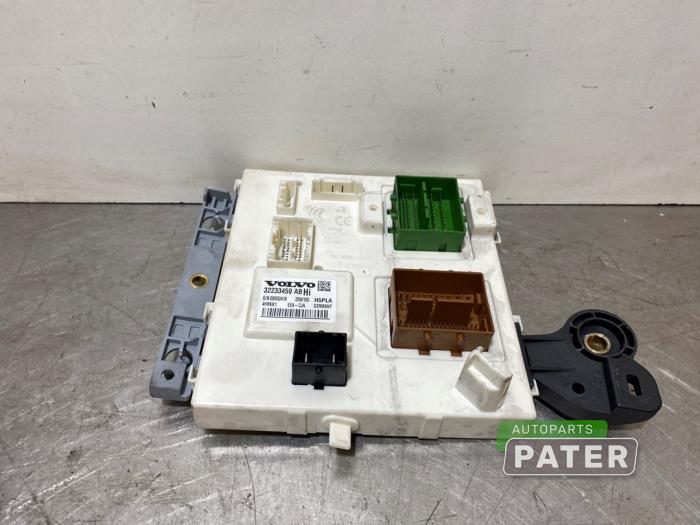 Used Body control computer Volvo V60 II (ZW) 2.0 T6 16V Twin Engine Price € 210,00 Margin scheme offered by Autoparts Pater