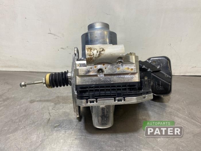Begagnade Bromsservo Volvo V60 II (ZW) 2.0 T6 16V Twin Engine Pris € 210,00 Marginaltabell erbjuds av Autoparts Pater