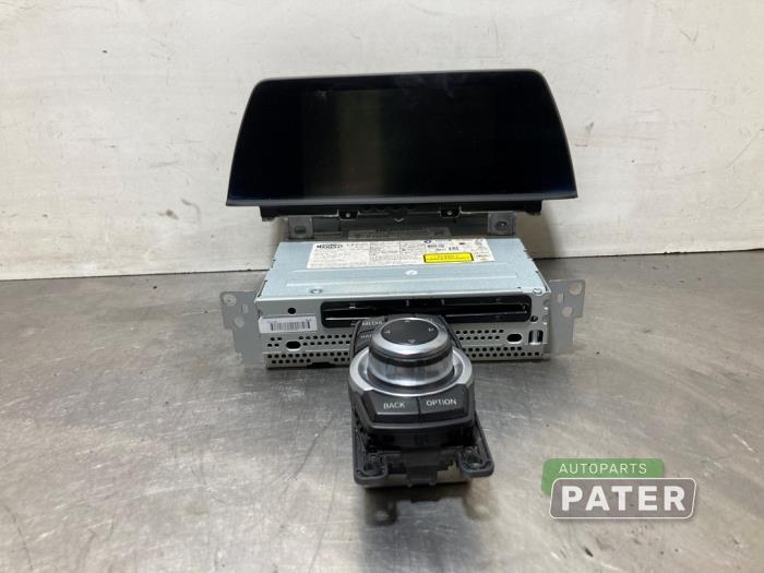 Usagé Kit navigation BMW 1 serie (F21) 118i 1.5 TwinPower 12V Prix € 787,50 Règlement à la marge proposé par Autoparts Pater
