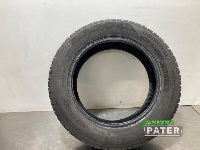 Używane Opona Seat Arosa (6H1) 1.4 MPi Cena € 26,25 Procedura marży oferowane przez Autoparts Pater