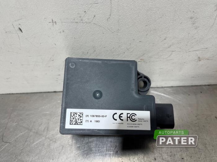 Usados Módulo PDC Tesla Model 3 Long Range AWD 75 kWh Precio € 21,00 Norma de margen ofrecido por Autoparts Pater