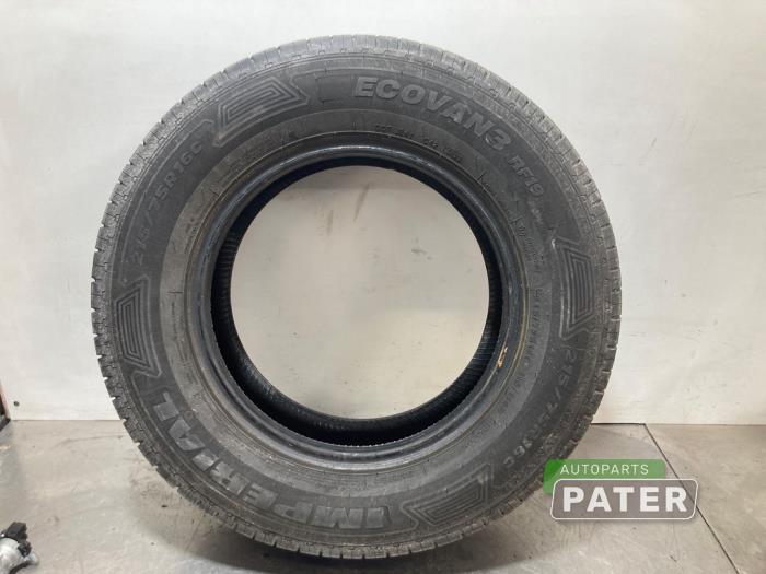 Używane Opona Mercedes Sprinter 3t (906.61) 210 CDI 16V Cena € 50,82 Z VAT oferowane przez Autoparts Pater
