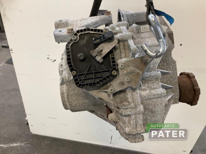 Gebrauchte Getriebe Volkswagen Caddy III (2KA,2KH,2CA,2CH) 1.6 TDI 16V Preis € 1.269,23 Mit Mehrwertsteuer angeboten von Autoparts Pater