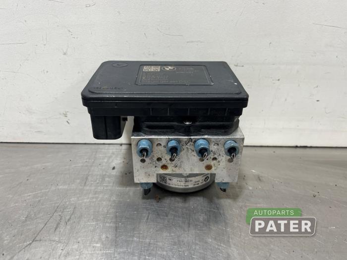 Usagé Bloc ABS BMW 3 serie (F30) 318i 1.5 TwinPower Turbo 12V Prix € 105,00 Règlement à la marge proposé par Autoparts Pater