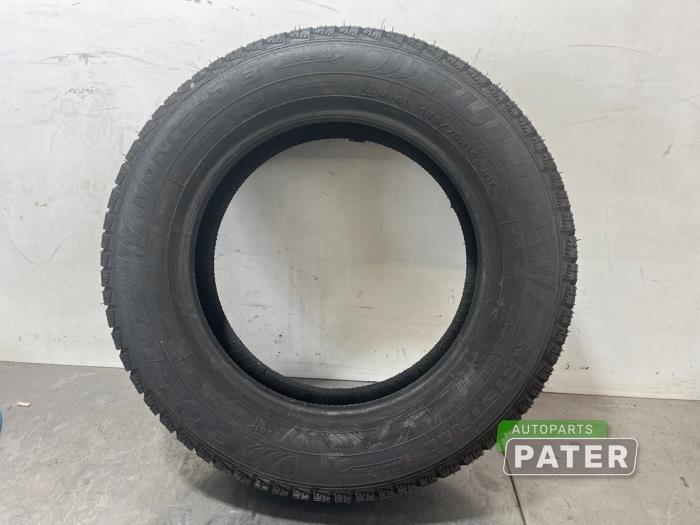 Używane Opona zimowa Cena € 21,00 Procedura marży oferowane przez Autoparts Pater