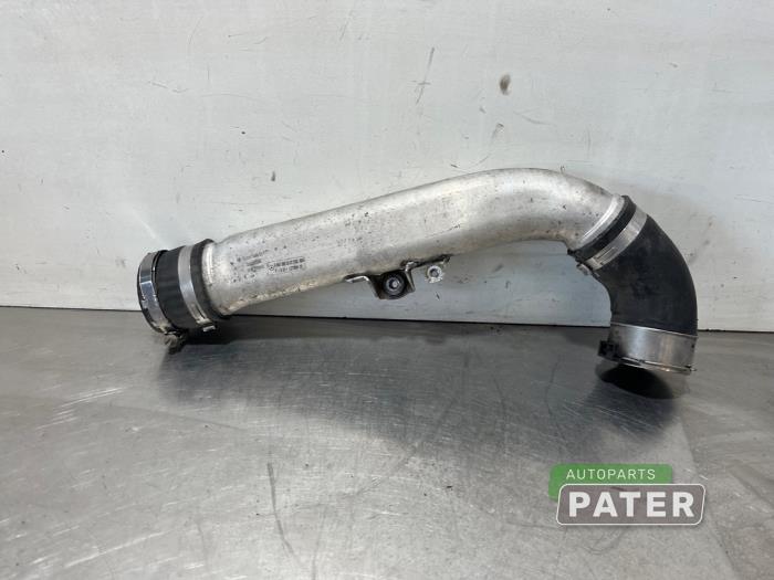 Usagé Tube intercooler Mercedes C (W205) C-250 2.2 CDI 16V BlueTEC, C-250d Prix € 47,25 Règlement à la marge proposé par Autoparts Pater