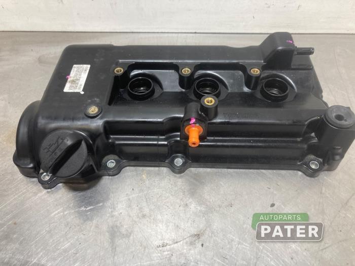 Ventildeckel van een Mitsubishi Space Star (A0) 1.2 12V 2022