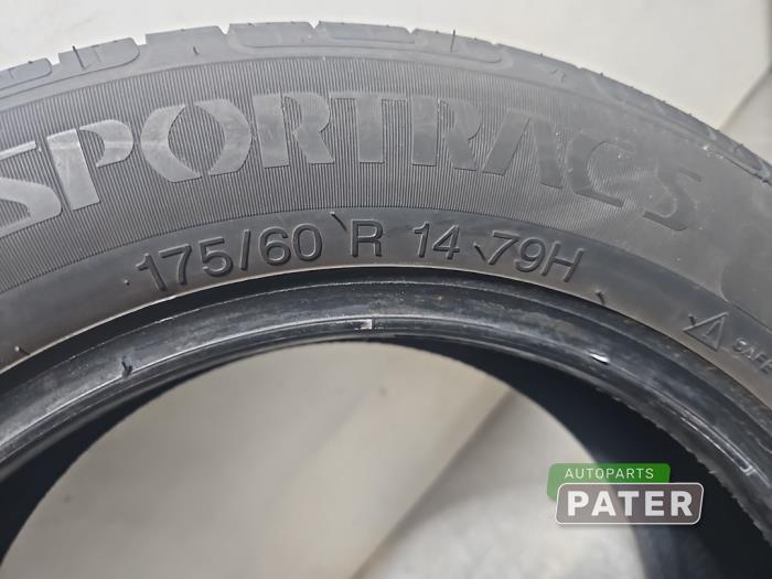 Usagé Pneu Hyundai i10 (F5) 1.1i 12V Prix € 21,00 Règlement à la marge proposé par Autoparts Pater