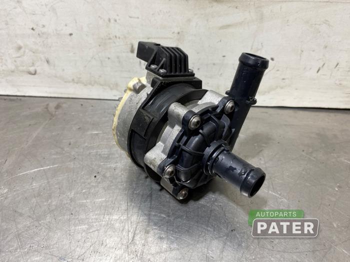 Begagnade Extra vattenpump Polestar Polestar 2 78kWh Long Range Dual Motor Pris € 52,50 Marginaltabell erbjuds av Autoparts Pater