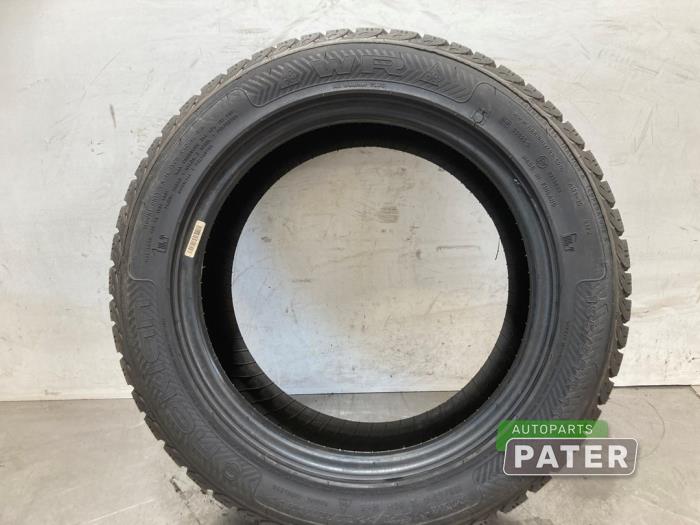 Używane Opona Cena € 21,00 Procedura marży oferowane przez Autoparts Pater