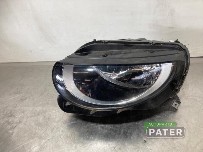 Używane Reflektor lewy Fiat 500e (332) 42 kWh 3+1 Cena € 175,00 Procedura marży oferowane przez Autoparts Pater