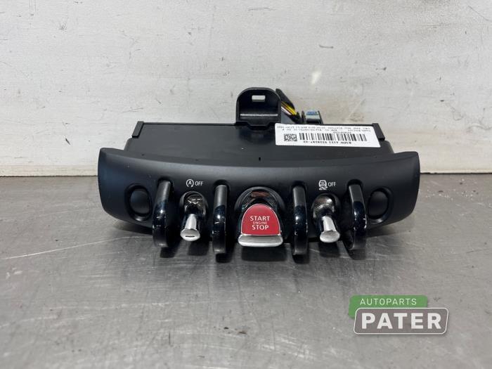 Usagé Commande start/stop Mini Mini (F56) 1.5 12V Cooper Prix € 36,75 Règlement à la marge proposé par Autoparts Pater