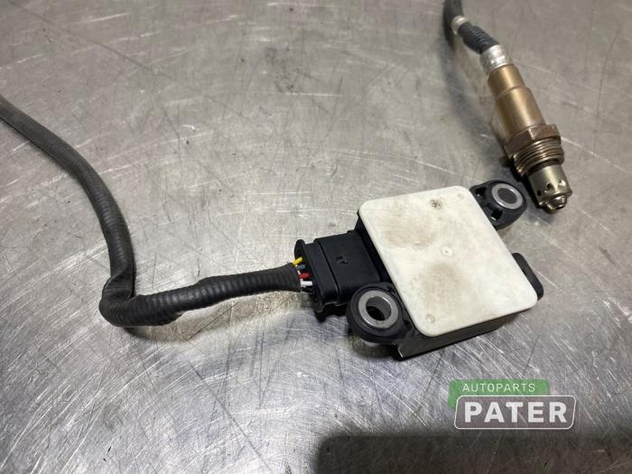 Lambda probe from a BMW 5 serie (G30) 523d Mild Hybrid 2020
